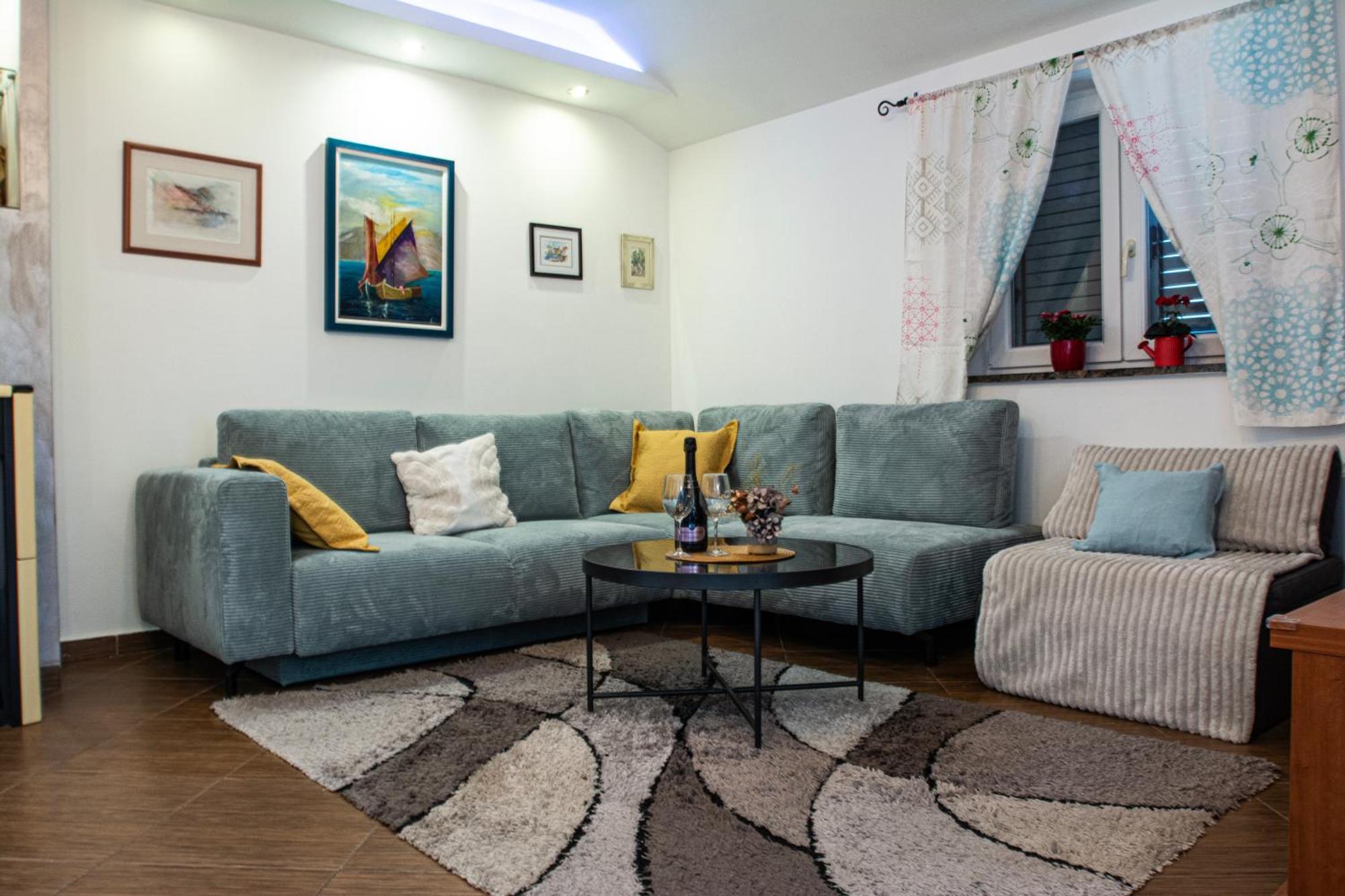 Nikka Apartments Малинска Экстерьер фото